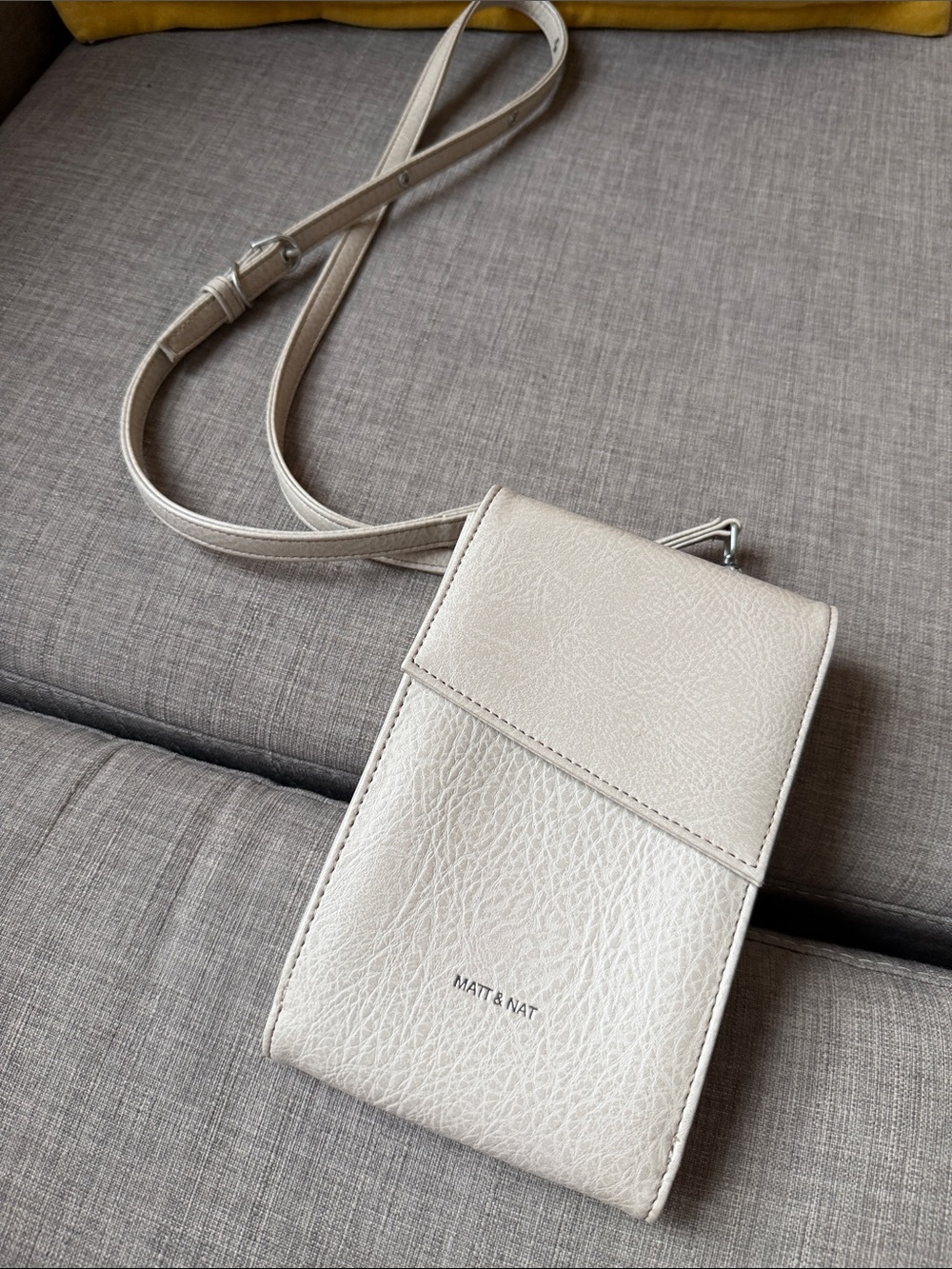 Matt & Nat Cream Vegan Leather Crossbody Phone Pouch